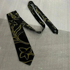 Boss Hugo Boss Floral  Black Silk Tie- Made in Italy